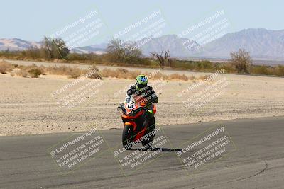 media/Apr-17-2022-CVMA (Sun) [[f474cfa795]]/Race 14 500 Supersport-350 Supersport (Holeshot)/